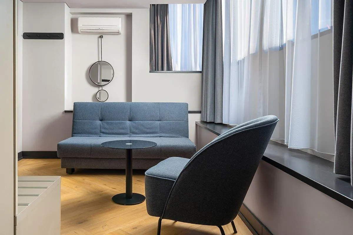 Leonardo Hotel Bucharest City Center 4*,